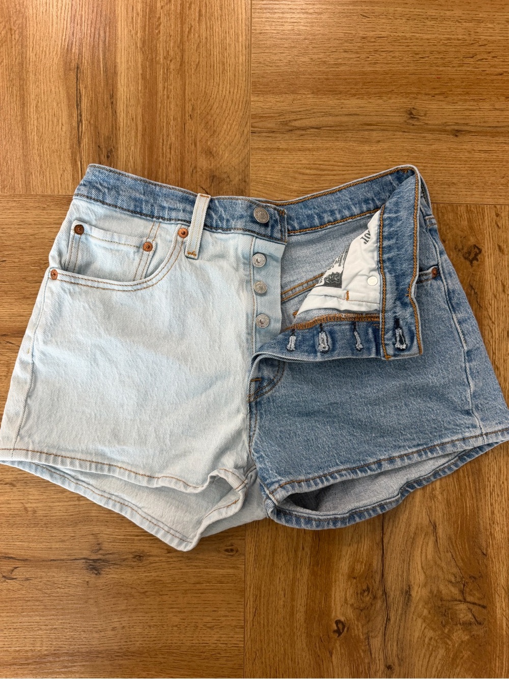Levi’s 501 Original Two-Tone Denim Shorts W27 Colorblock Button Fly - Picture 4 of 8